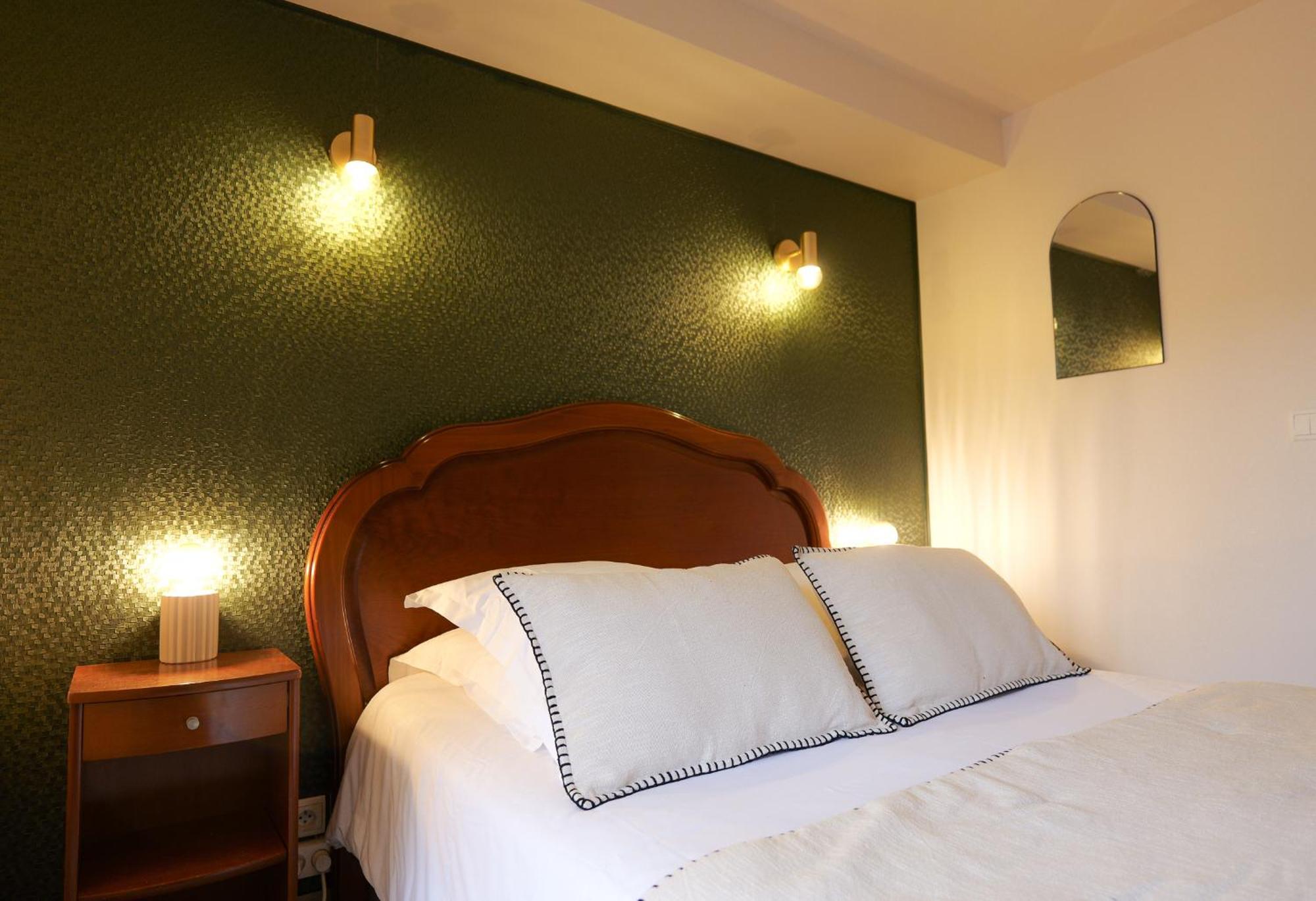 Auberge Du Cheval Blanc - Teritoria Selles-Saint-Denis Exteriör bild